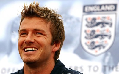 AK体育焦点-于帕梅卡诺国家队能踢主力中卫吗